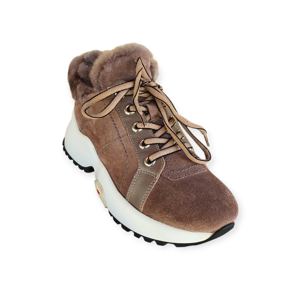 10397 Crosta-nappa visone